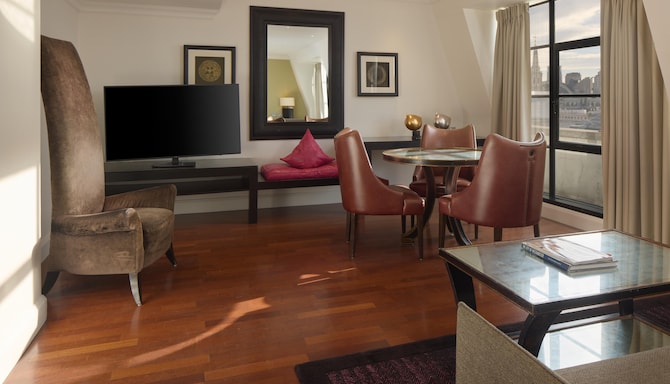 Radisson Blu Hotel, London Leicester Square - جناح