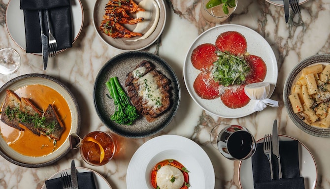 Radisson Blu Hotel, London Mercer Street - Monmouth Kitchen