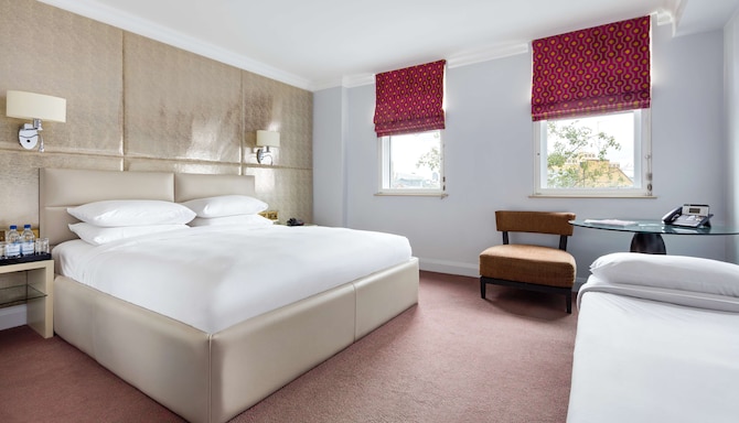 Radisson Blu Hotel, London Mercer Street - Premium Room