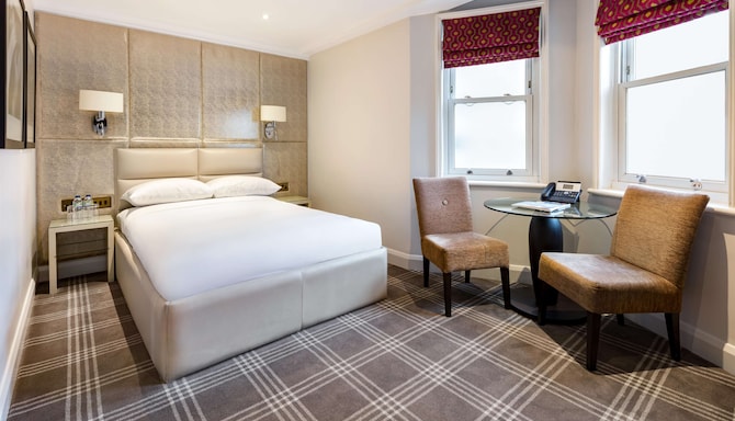 Radisson Blu Hotel, London Mercer Street - Superior Room