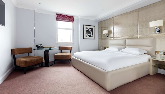 Covent Garden hotel rooms | Radisson Blu Edwardian Mercer Street Hotel