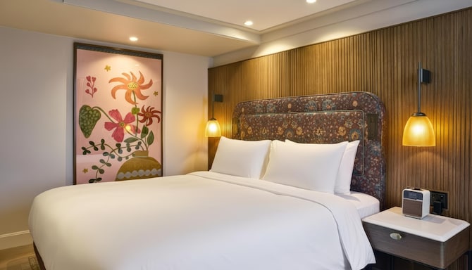 Radisson Blu Hotel, London Mercer Street - Superior Queen