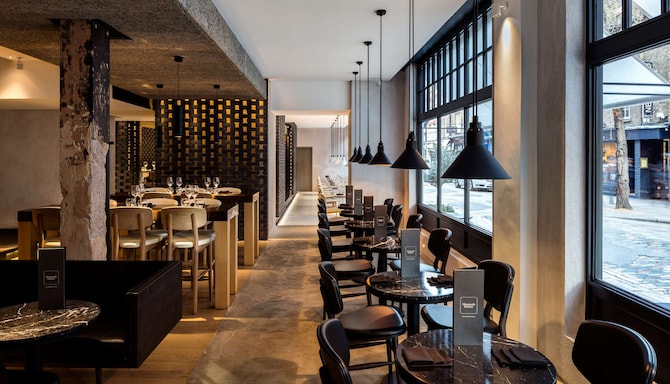 Radisson Blu Hotel, London Mercer Street - Monmouth Kitchen Restaurant