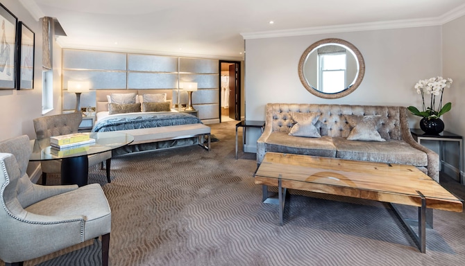 Radisson Blu Hotel, London Mercer Street - Corner Suite