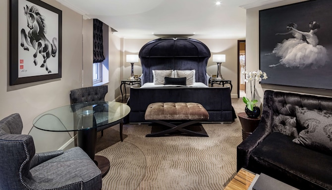 Radisson Blu Hotel, London Mercer Street - Corner Suite