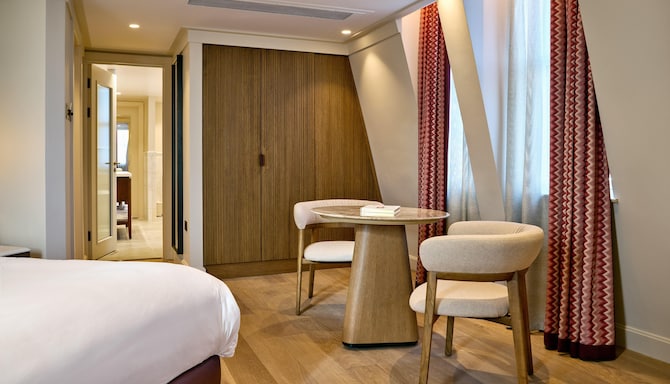 Radisson Blu Hotel, London Mercer Street - 套房