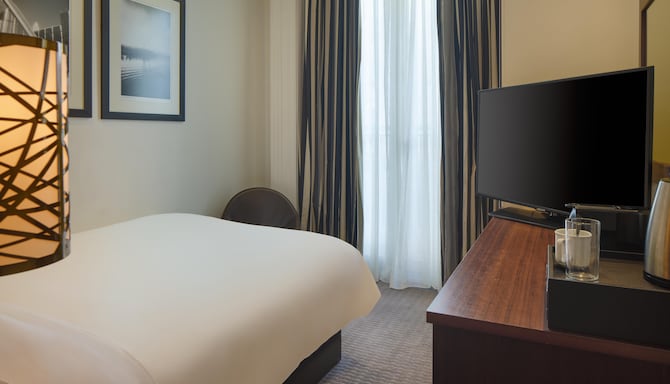 Radisson Blu Hotel, London South Kensington - Superior Single Room
