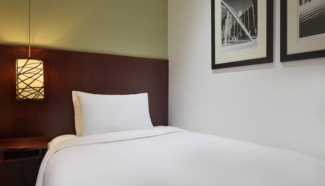 Radisson Blu Hotel, London South Kensington - Superior Single Room