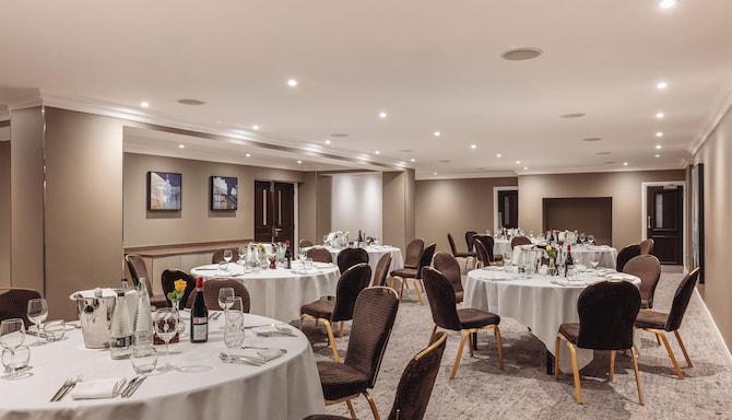 Radisson Blu Hotel, London South Kensington - Meeting Room - Victoria and Albert Suite Dinner