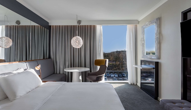 Radisson Blu Hotel, London Stansted Airport - Premium Room