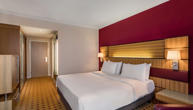 Radisson Blu Hotel, London Stansted Airport - Standard Room