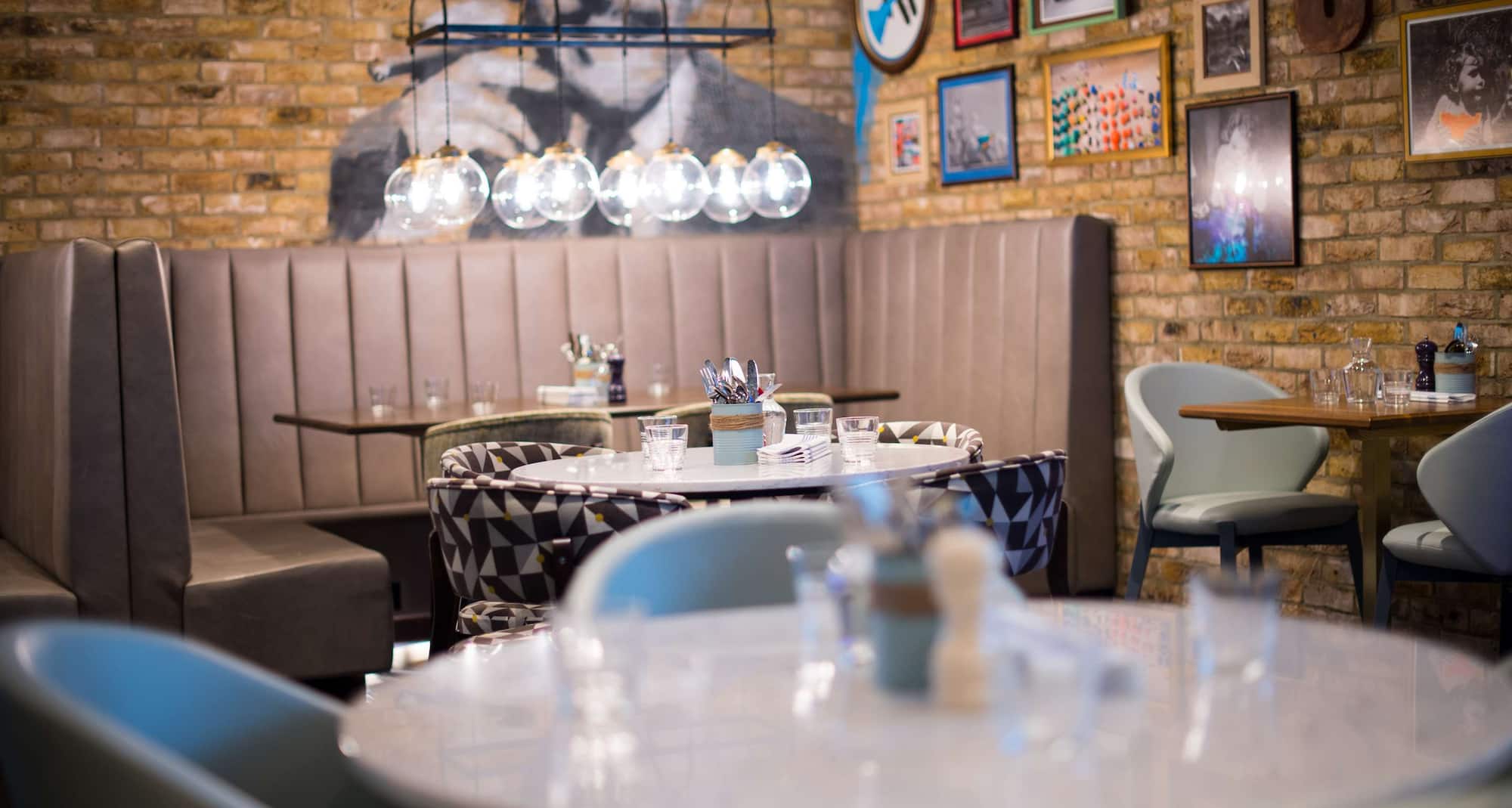 Radisson Blu Hotel London Stansted Airport - Ristorante Collage