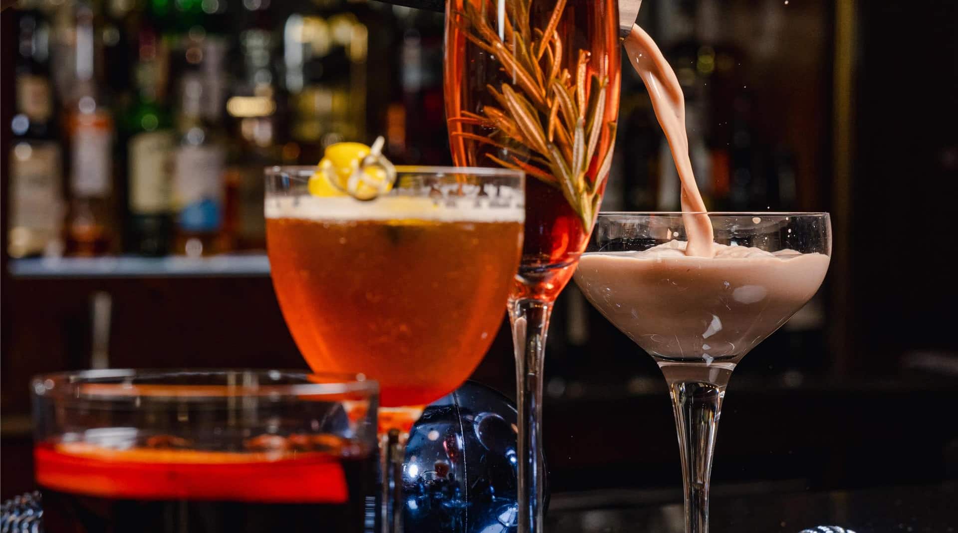 Radisson Blu Hotel, London Tottenham Court Road - Bloomsbury St Lounge Christmas Cocktails