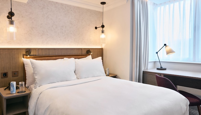 Radisson Blu Hotel, London Tottenham Court Road - Cosy Double Room