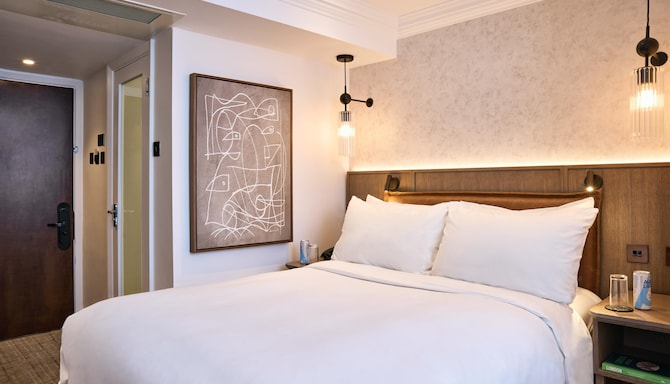 Radisson Blu Hotel, London Tottenham Court Road - Cosy Double Room
