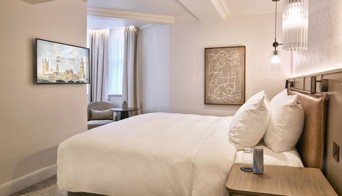 Radisson Blu Hotel, London Tottenham Court Road - Family Room