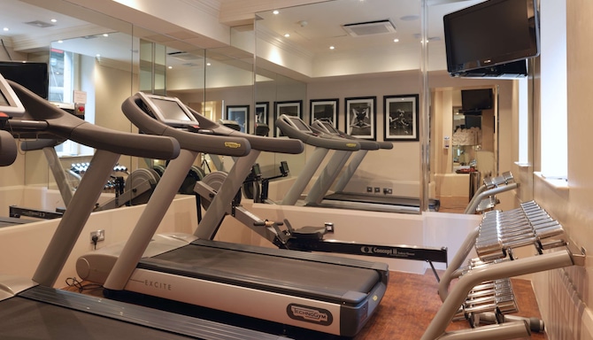 Radisson Blu Kenilworth Hotel, London - Gym