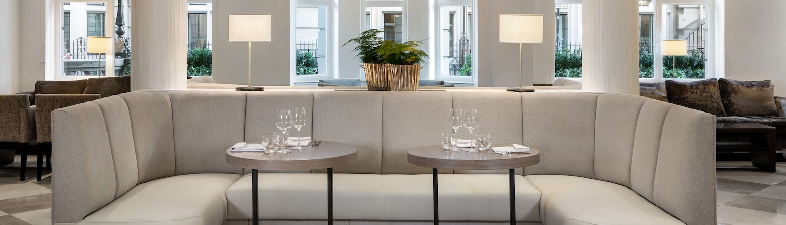 Radisson Blu Edwardian Kenilworth Hotel, London - Scoff and Banter Restaurant