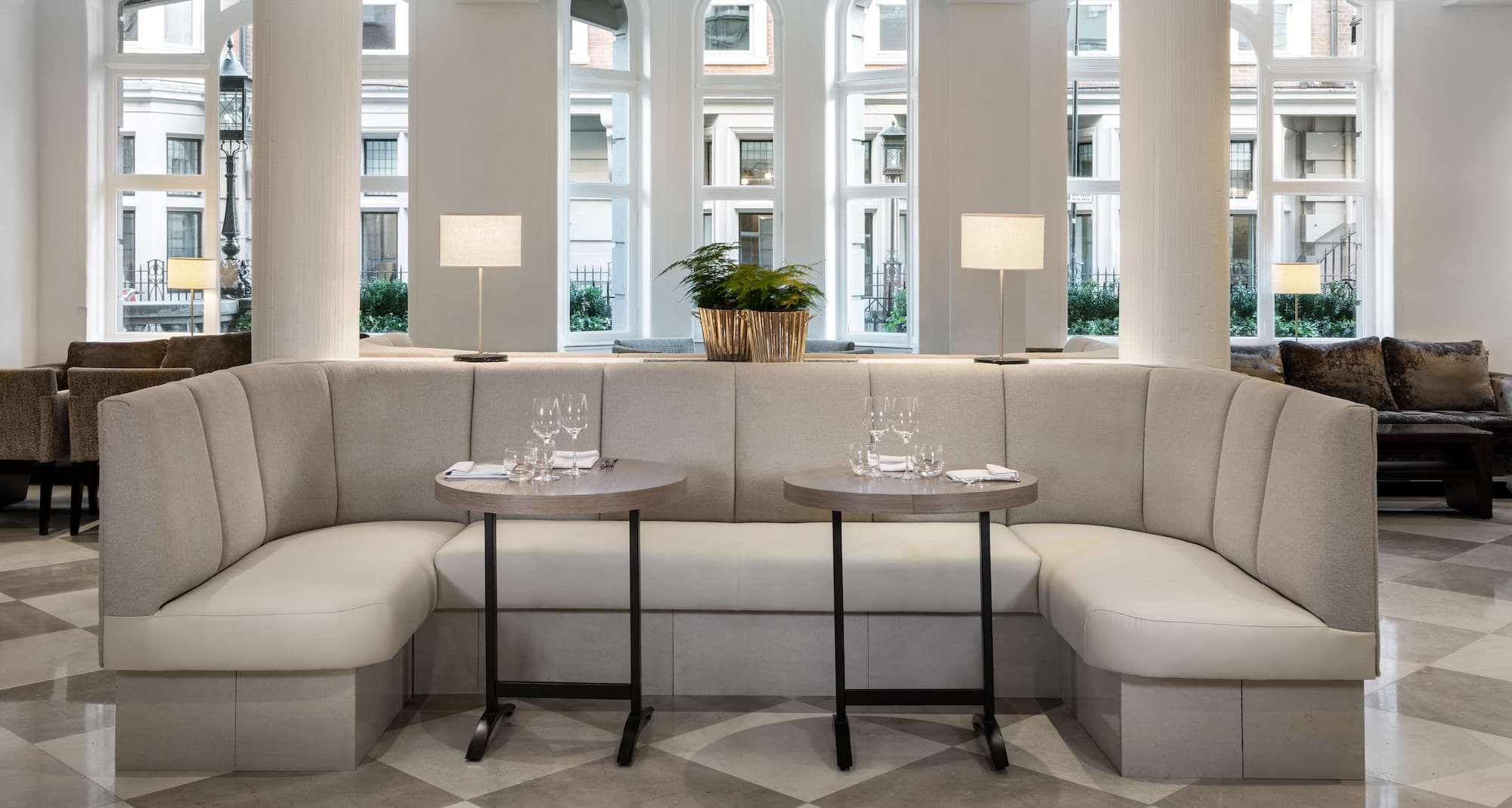 Radisson Blu Hotel, London Tottenham Court Road - مطعم
