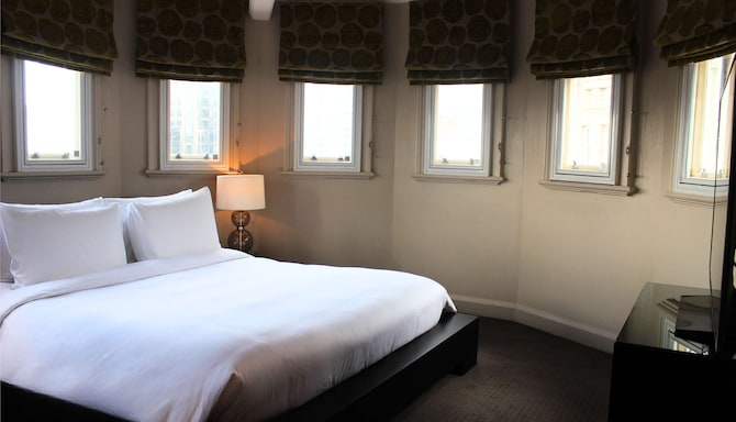 Radisson Blu Hotel, London Tottenham Court Road - Suite