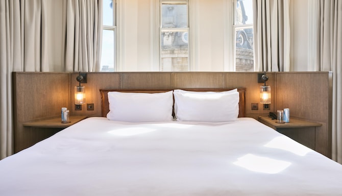 Radisson Blu Hotel, London Tottenham Court Road - Junior Suite
