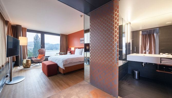 Radisson Blu Hotel, Lucerne - Premium Room Lakeside