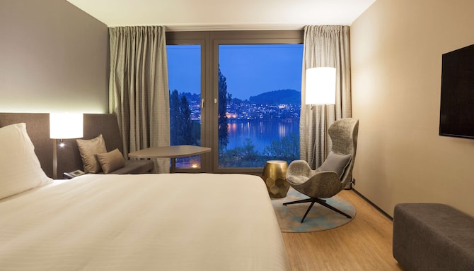 Radisson Blu Hotel, Lucerne - Premium Room Lakeside