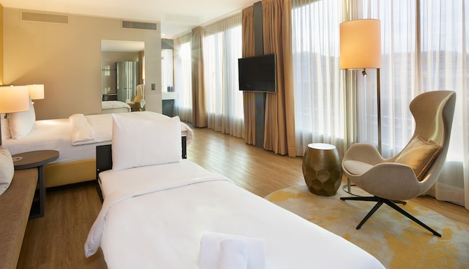 Radisson Blu Hotel, Lucerne - Premium Room with Extra Bed