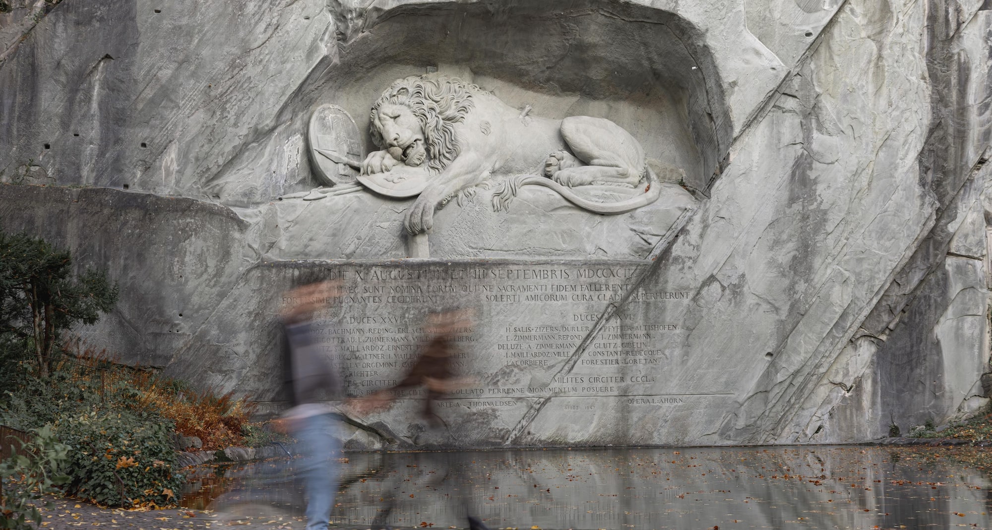 Radisson Blu Hotel, Lucerne - Löwendenkmal