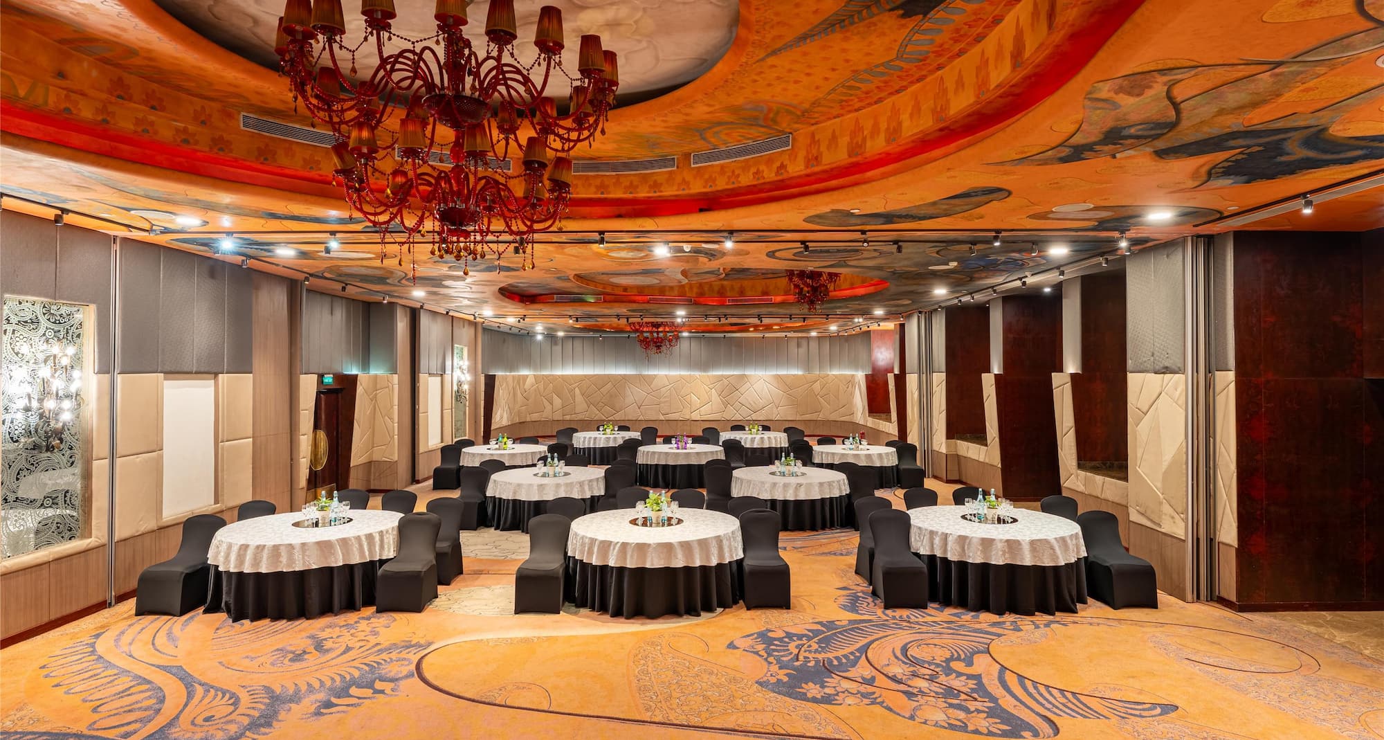 Radisson Blu Hotel, Ludhiana - Paisley