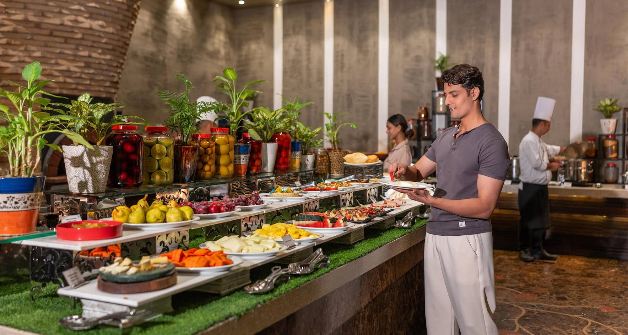 Radisson Blu Hotel, Ludhiana - Cafe Delish