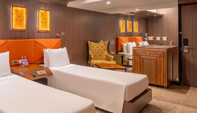 Radisson Blu Hotel, Ludhiana - Deluxe Room Twin Bed