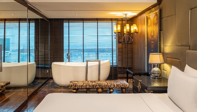 Radisson Blu Hotel, Ludhiana - Business Class Room