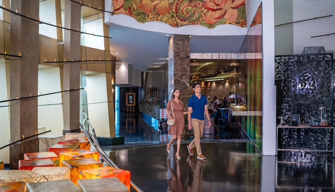 Radisson Blu Hotel, Ludhiana - Lobby - Welcome Experience
