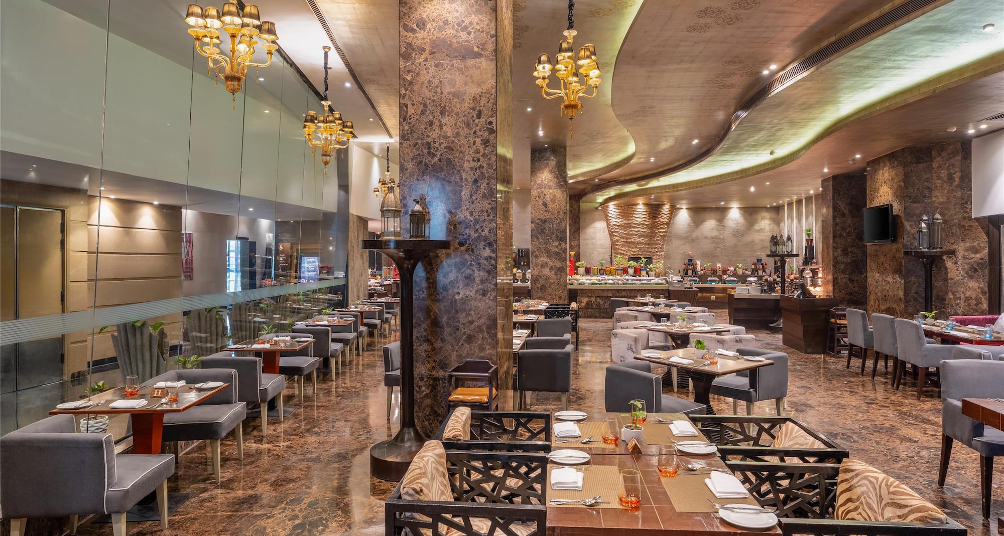 Radisson Blu Hotel, Ludhiana - Cafe Delish