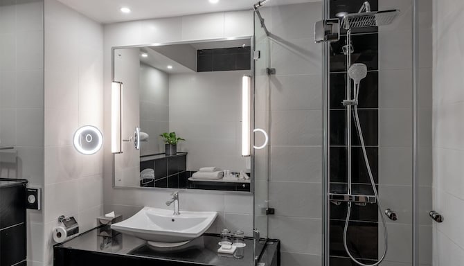 Radisson Blu Hotel, Lusaka - Bathroom