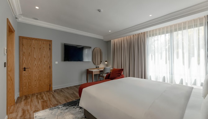 Radisson Blu Hotel, Lusaka - Presidential Suite Bedroom