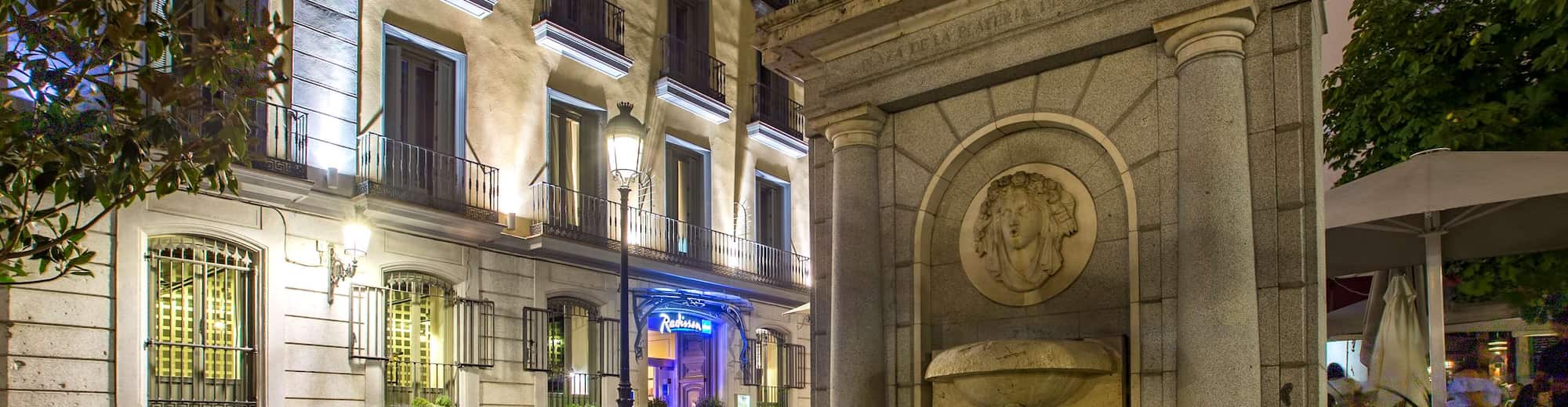 Radisson Blu Hotel, Madrid Prado - Hotel Exterior
