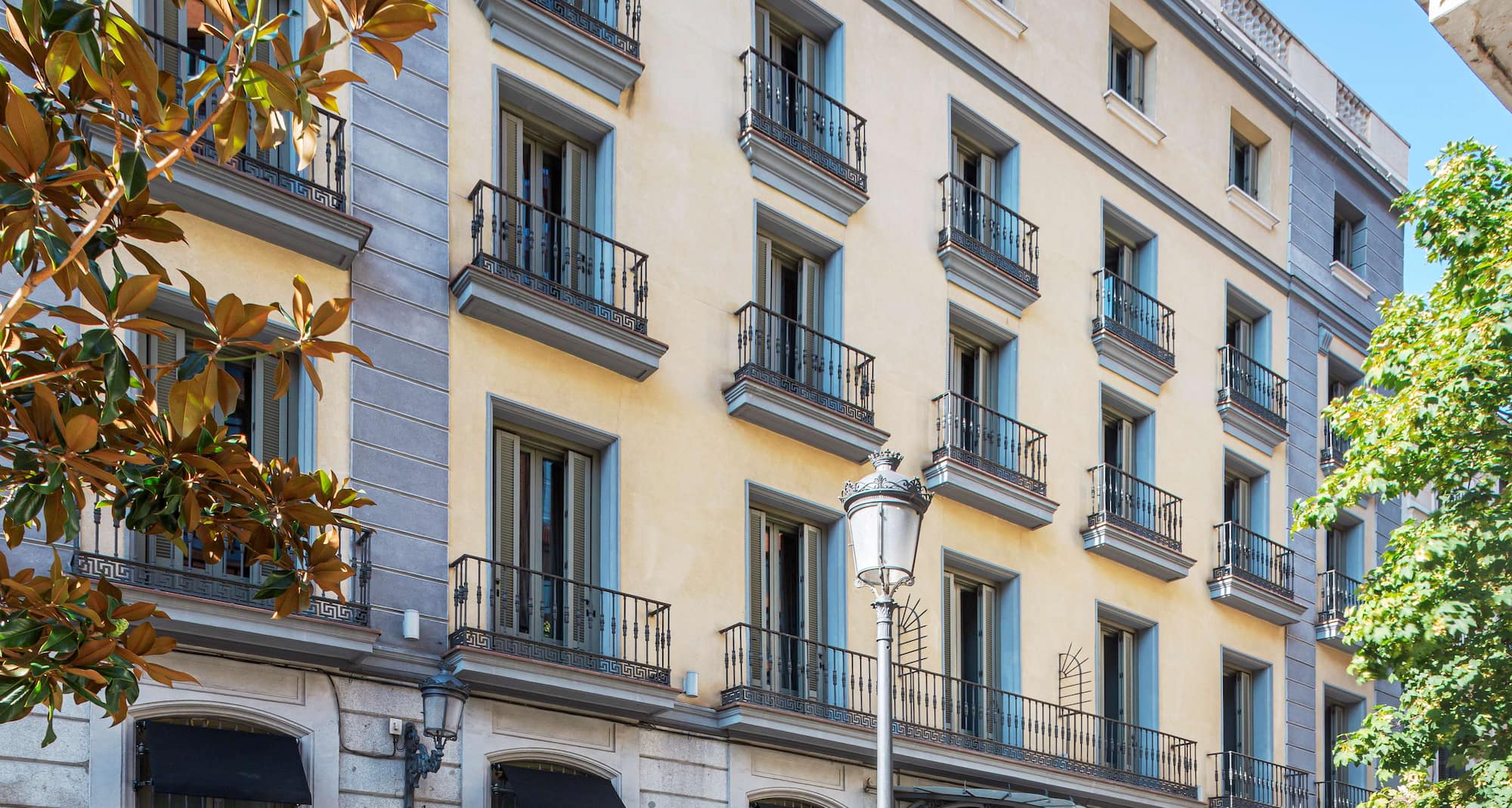 Radisson Blu Hotel, Madrid Prado - Hotel facade