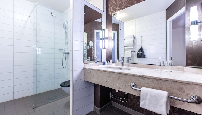 Radisson Blu Hotel, Malm� - Guest room bathroom