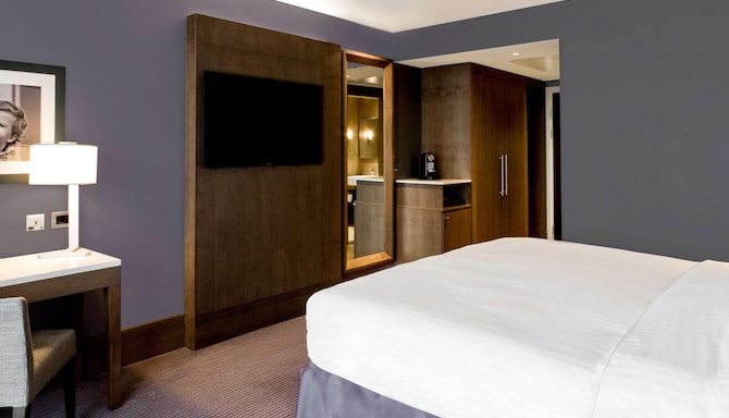 Radisson Blu Hotel Manchester, Airport - Executive Room - City View