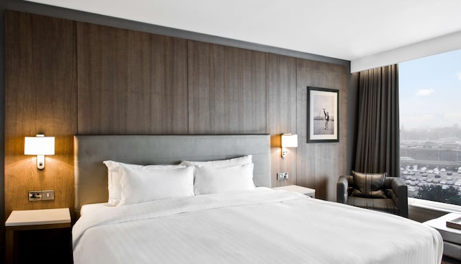 Radisson Blu Hotel Manchester, Airport - Executive Room - City View