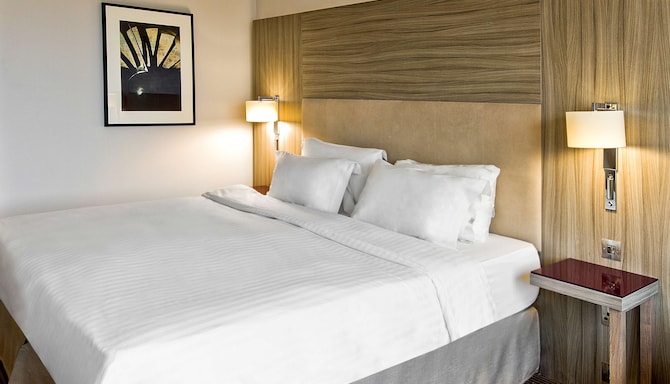 Radisson Blu Hotel Manchester, Airport - Standard Room