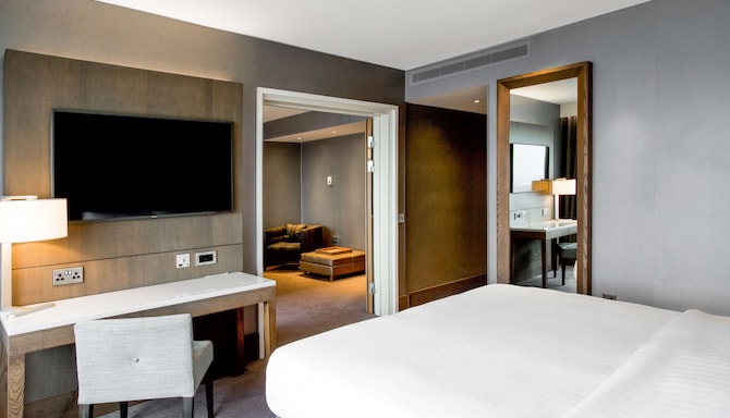 Radisson Blu Hotel Manchester, Airport - Family Room