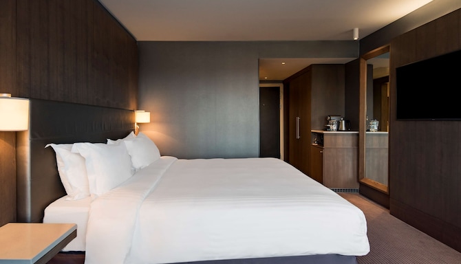 Radisson Blu Hotel, Manchester Airport - Premium Room