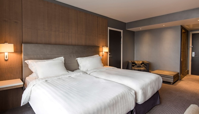 Radisson Blu Hotel, Manchester Airport - Family Room