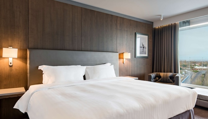 Radisson Blu Hotel, Manchester Airport - Premium Room