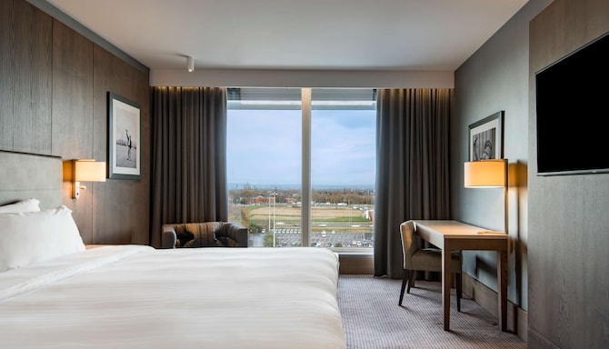 Radisson Blu Hotel, Manchester Airport - Premium Room