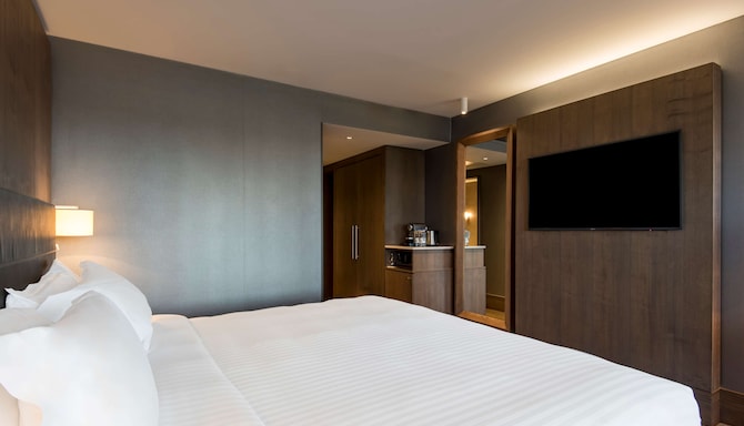 Radisson Blu Hotel, Manchester Airport - Premium Room