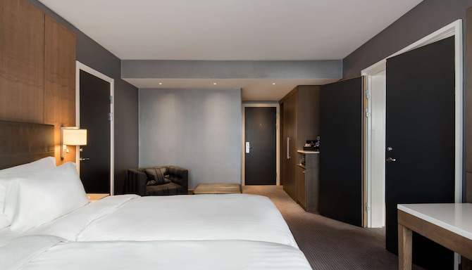 Radisson Blu Hotel, Manchester Airport - Family Room